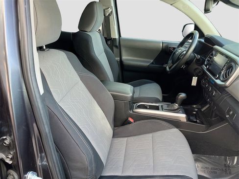 Used 2022 Toyota Tacoma SR5 image 25