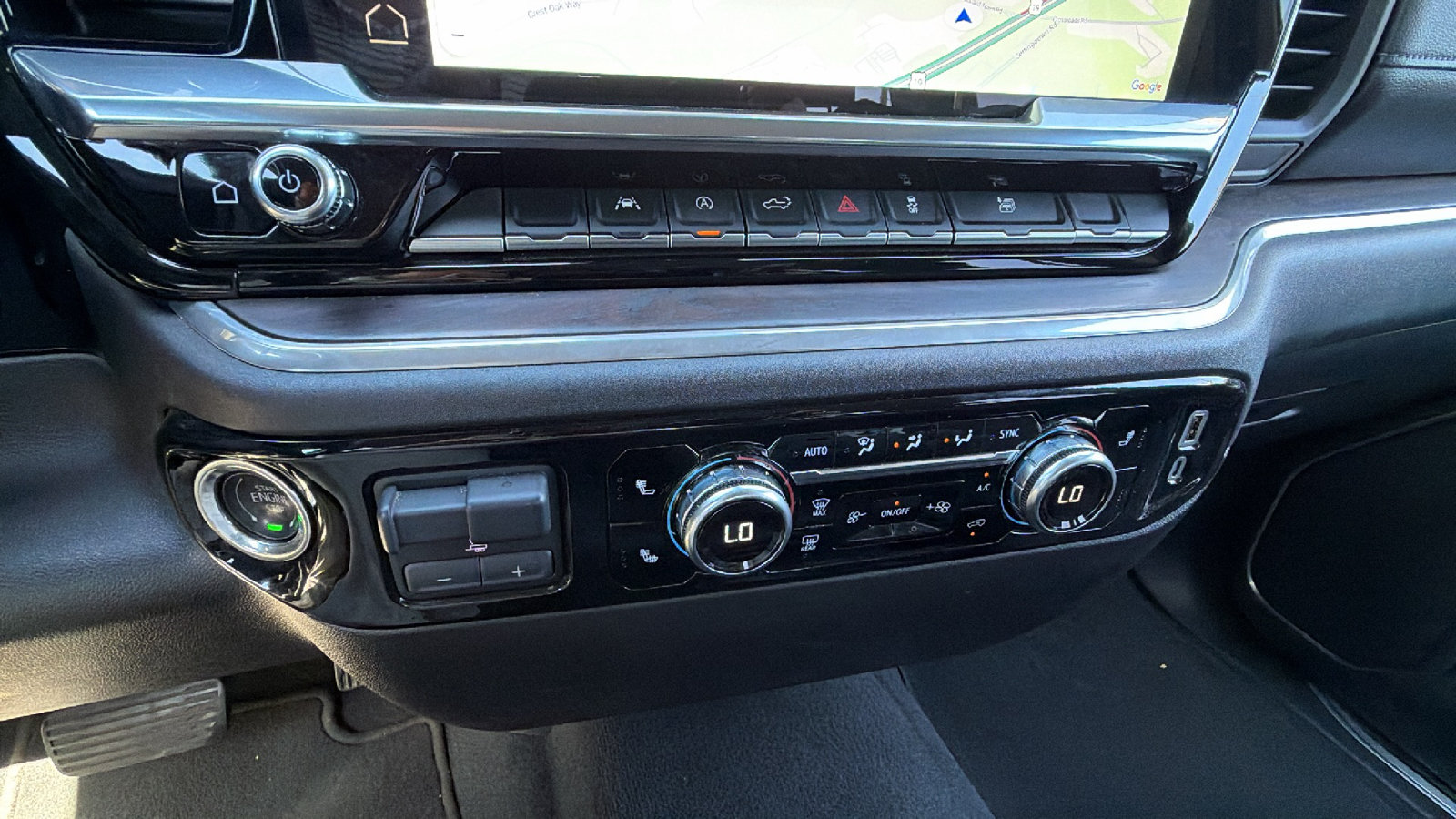 Used 2025 GMC Sierra 1500 SLT AWD/4WD image 33