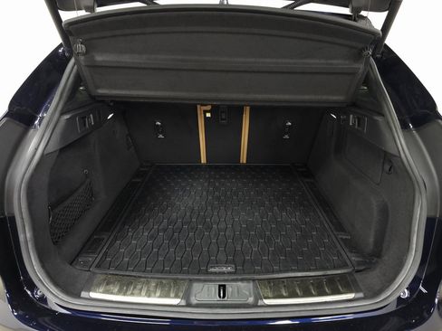 Used 2022 Jaguar F-PACE S image 6