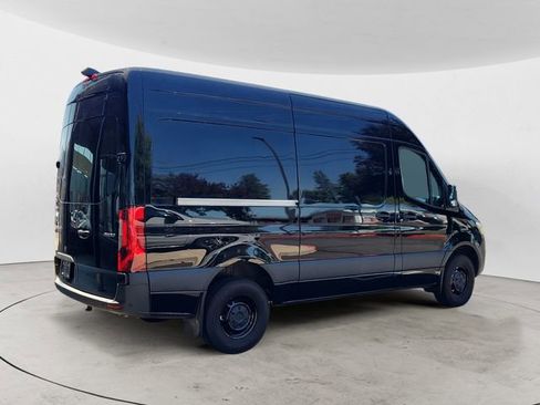 Used 2024 Mercedes-Benz Sprinter 144 Cargo image 5