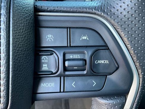 Used 2025 Toyota 4Runner TRD Off-Road AWD/4WD image 21