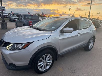 Used 2018 Nissan Rogue Sport S w/ S Appearance Package