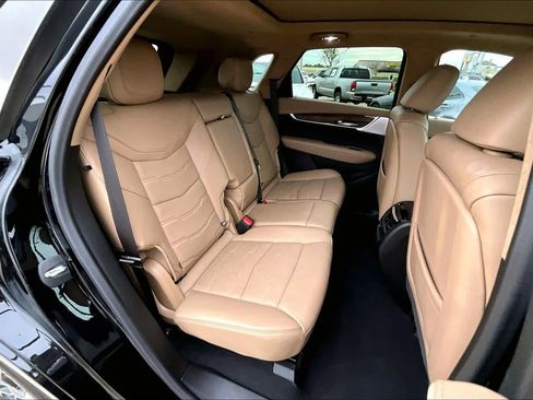 Used 2022 Cadillac XT5 Sportv w/ Platinum Package image 19