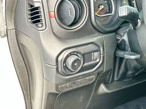 Used 2024 Jeep Wrangler Rubicon image 10