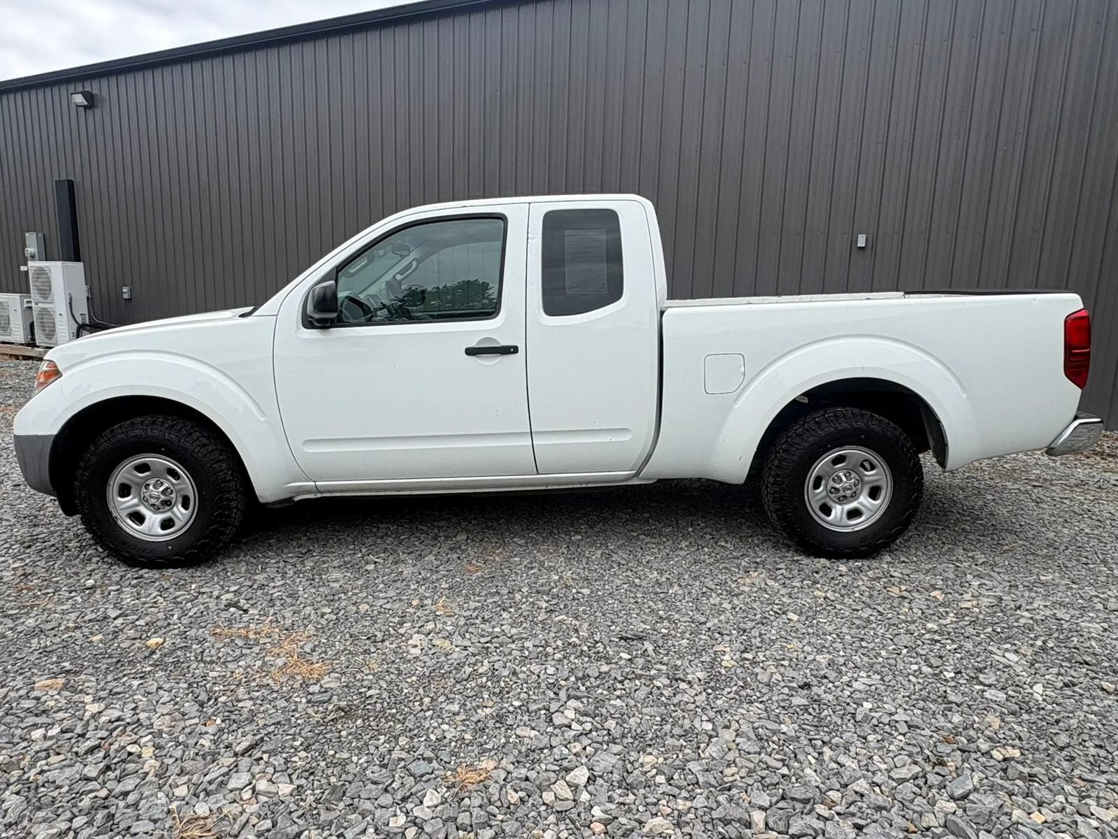 Used 2016 Nissan Frontier S RWD image 8