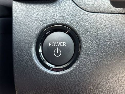 Used 2026 Toyota Camry Hybrid w/ Convenience Package FWD image 24