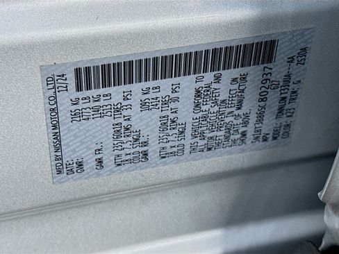 Used 2025 Nissan Rogue SV AWD/4WD image 12