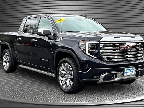 Used 2022 GMC Sierra 1500 Denali w/ Denali Reserve Package AWD/4WD image 1