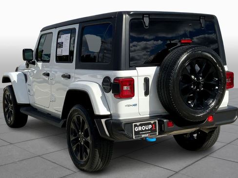 Used 2022 Jeep Wrangler Unlimited Sahara image 11