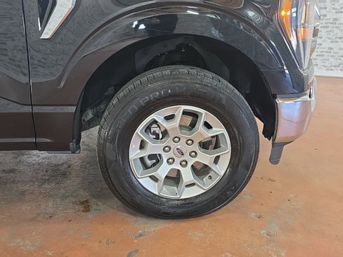 Used 2023 Ford F150 XLT image 8