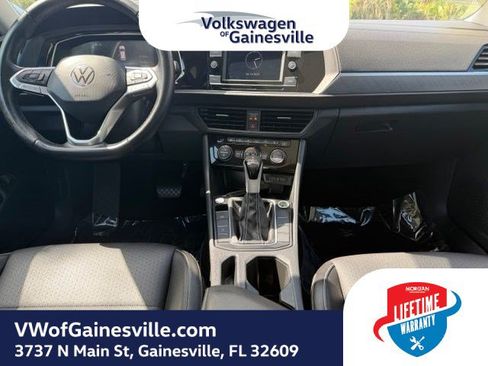 Certified 2024 Volkswagen Jetta SE FWD image 11