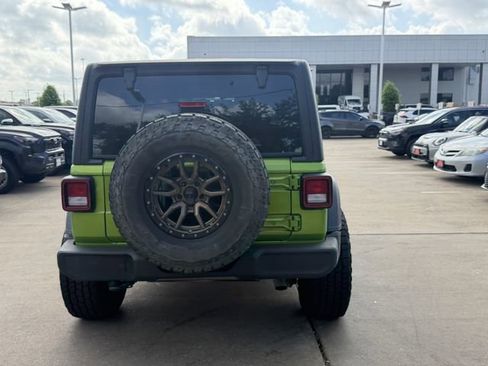 Used 2018 Jeep Wrangler Unlimited Sport S AWD/4WD image 6