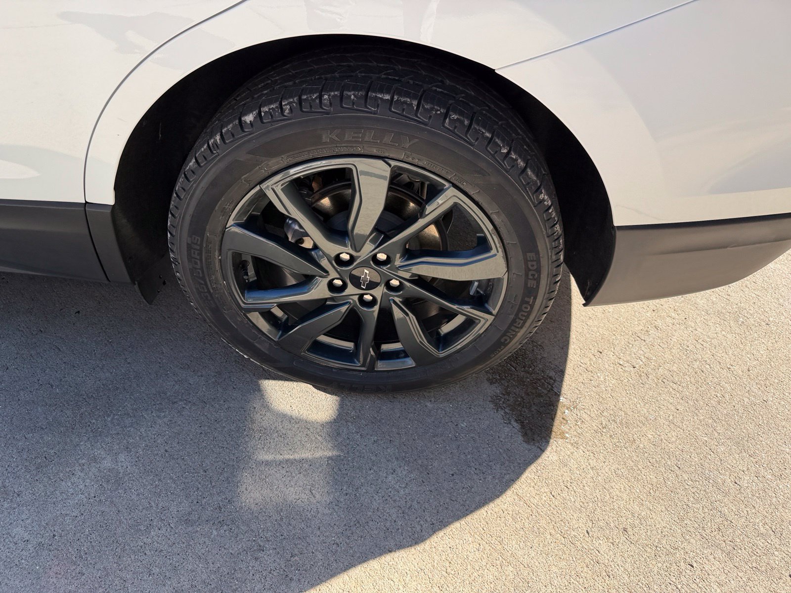 Used 2023 Chevrolet Equinox RS AWD/4WD image 36
