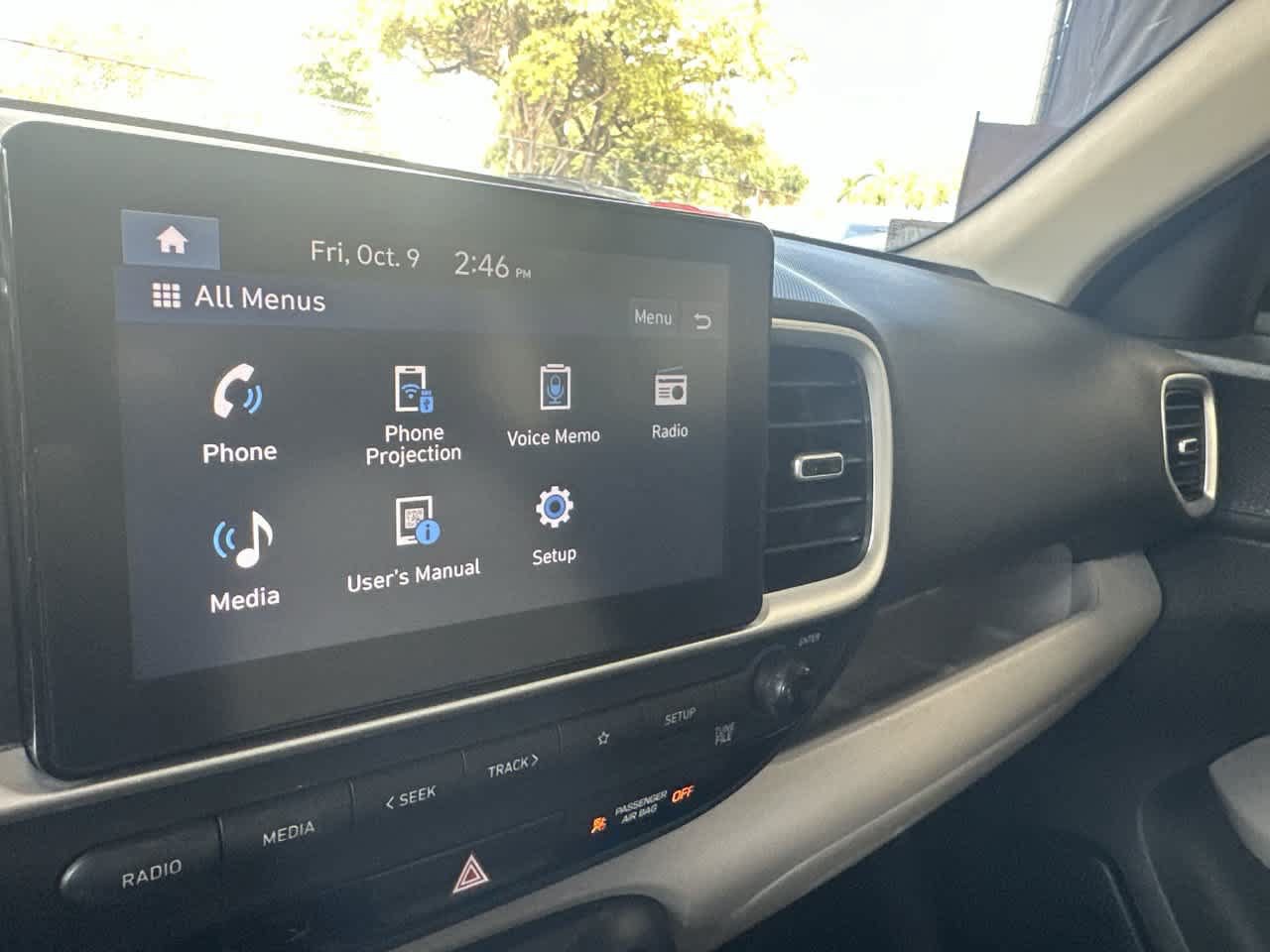 Used 2023 Hyundai Venue SEL FWD image 18
