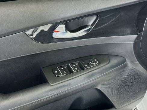 Used 2024 Kia Forte GT-Line FWD image 15