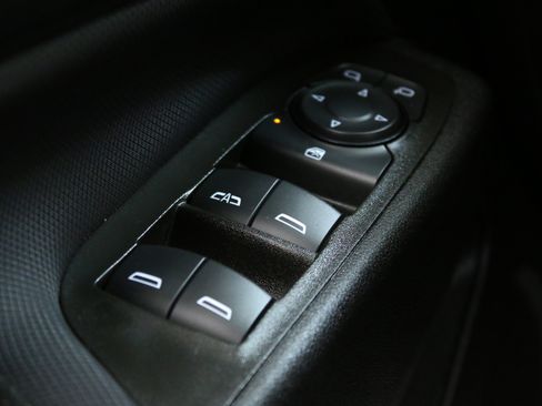 Used 2024 Chevrolet Equinox RS AWD/4WD image 16