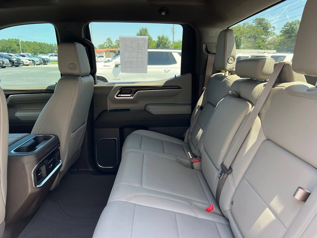 Used 2024 GMC Sierra 1500 SLT w/ SLT Convenience Package RWD image 12