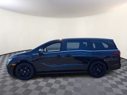 Used 2024 Honda Odyssey Sport image 4