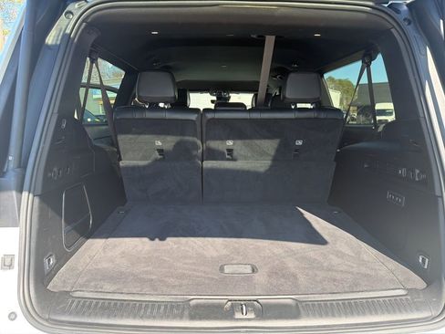 Used 2024 Jeep Wagoneer L Series III w/ Flexible Seating Group image 28