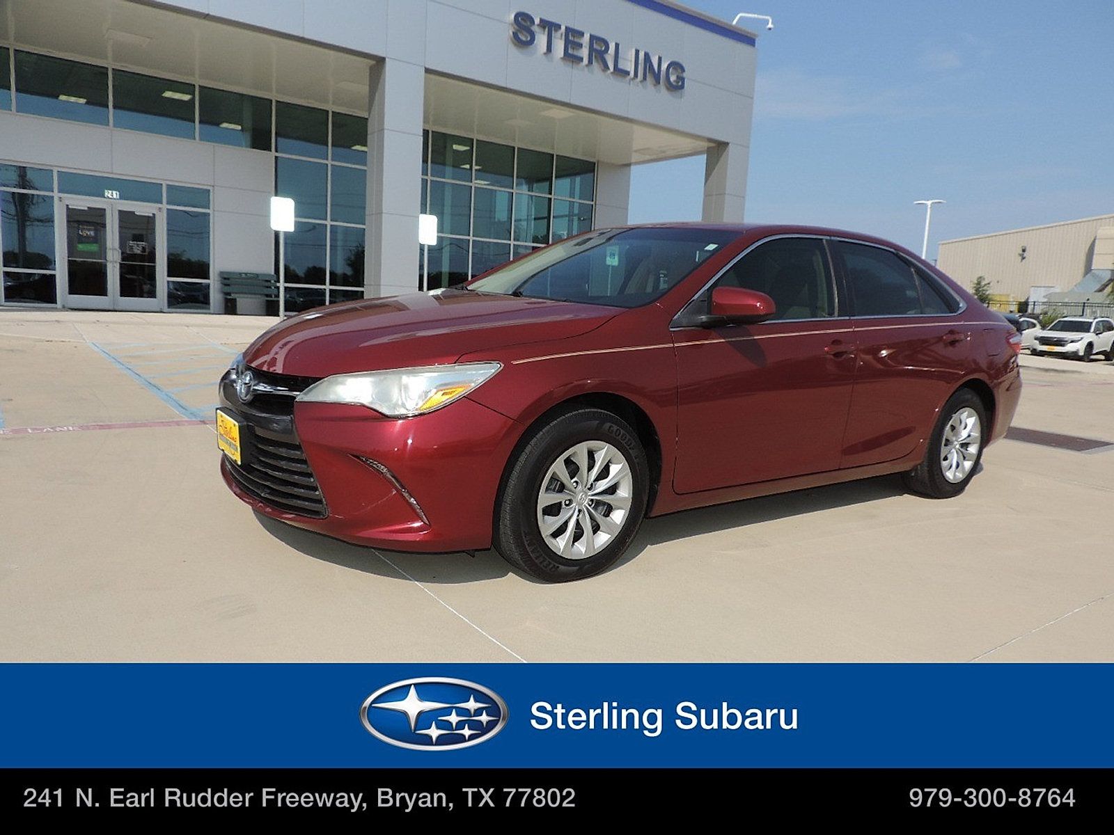 Used 2017 Toyota Camry LE FWD image 1