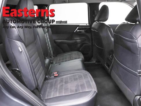 Used 2024 Mitsubishi Outlander SE AWD/4WD image 22