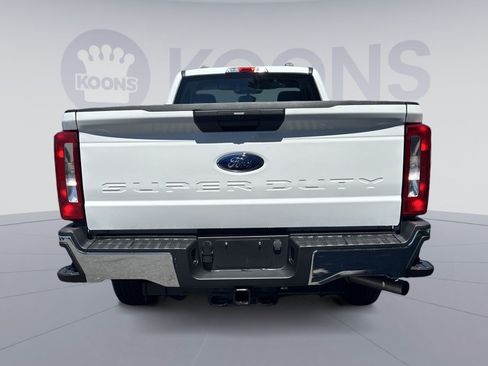 Used 2023 Ford F250 XL w/ XL Chrome Package RWD image 5