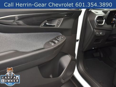 Used 2025 Chevrolet TrailBlazer LS w/ LS Convenience Package FWD image 11