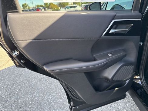 New 2025 Mitsubishi Outlander SE AWD/4WD image 29