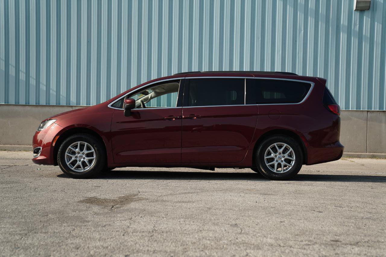 Used 2021 Chrysler Voyager Lxi FWD image 10