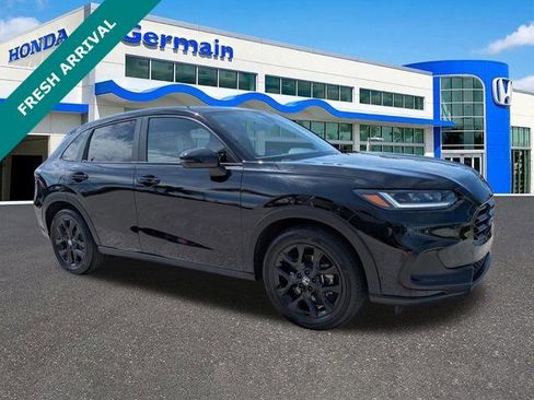 Used 2025 Honda HR-V Sport image 3