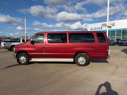 Used 1998 Ford E-350 and Econoline 350 XL image 8
