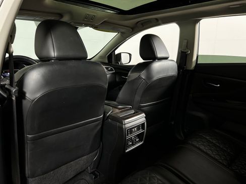 Used 2019 Nissan Murano Platinum w/ Cargo Package image 25