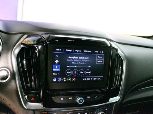 Used 2023 Chevrolet Traverse Premier AWD/4WD image 22