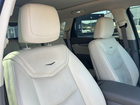Used 2019 Cadillac XT5 Luxury image 24