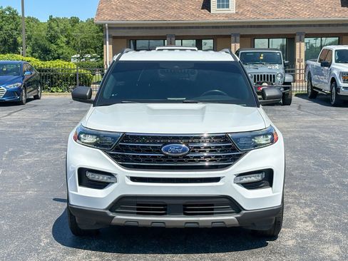 Used 2020 Ford Explorer XLT w/ Equipment Group 202A AWD/4WD image 3
