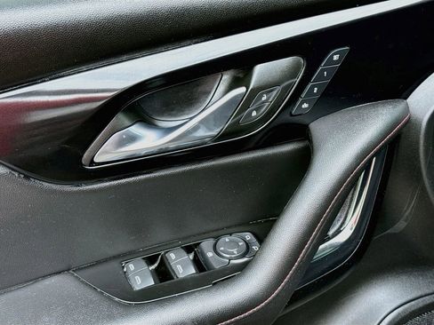 Used 2025 Chevrolet Blazer RS w/ Driver Confidence II Package image 18