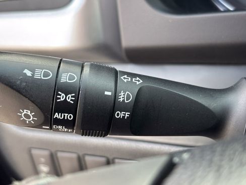 Used 2014 Toyota Highlander Limited image 28