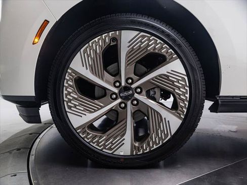 New 2026 Lincoln Navigator L Black Label AWD/4WD image 10