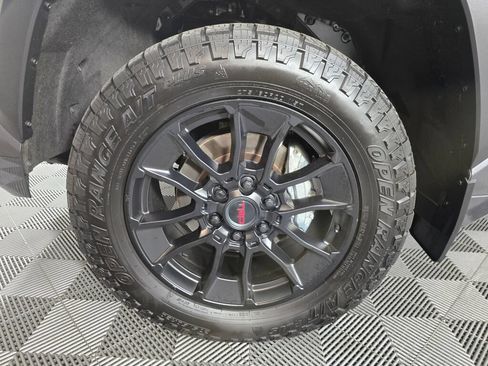Used 2022 Toyota Tundra Limited w/ TRD Off-Road Package AWD/4WD image 9