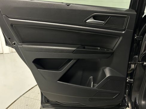 Used 2020 Volkswagen Atlas SE w/ Panoramic Sunroof Package AWD/4WD image 28