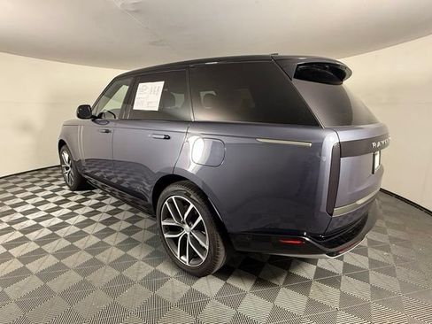 Used 2025 Land Rover Range Rover SE AWD/4WD image 5