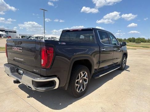 Used 2023 GMC Sierra 1500 SLT AWD/4WD image 6