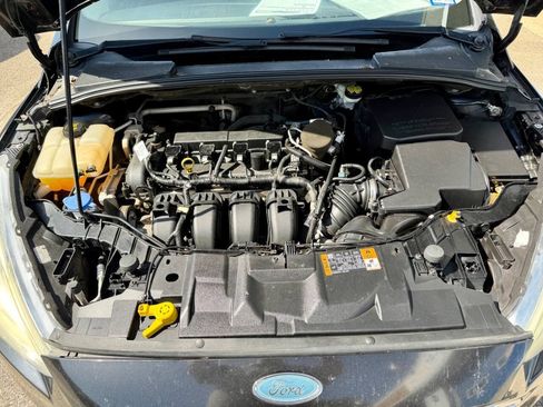 Used 2015 Ford Focus Titanium FWD image 15