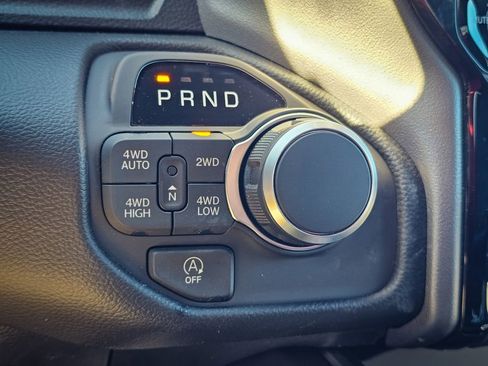 New 2026 RAM 1500 4x4 Crew Cab image 21