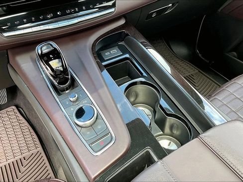 Used 2023 Cadillac Escalade Premium Luxury Platinum w/ LPO, Floor Liner Package AWD/4WD image 33