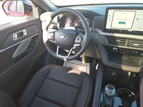 New 2026 Ford Explorer Platinum w/ LUX Leather Package image 16