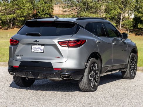 Used 2023 Chevrolet Blazer RS w/ Enhanced Convenience Package image 6