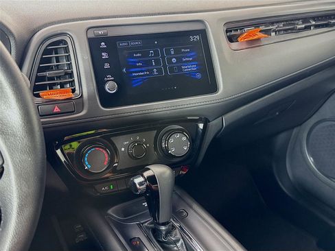 Used 2021 Honda HR-V Sport image 8