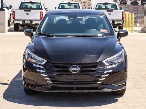Used 2025 Nissan Versa S w/ Trunk Package FWD image 2