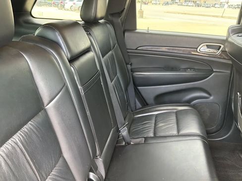 Used 2011 Jeep Grand Cherokee Laredo AWD/4WD image 52